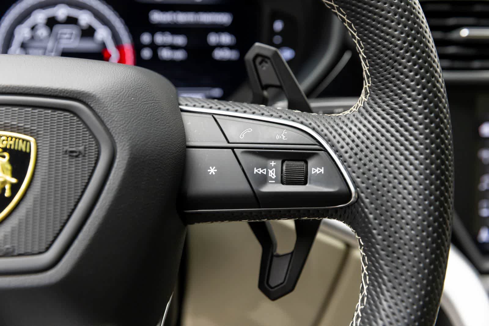Used 2019 Lamborghini Urus image 36