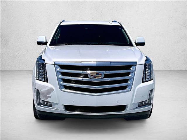 Used 2019 Cadillac Escalade Premium Luxury RWD image 3