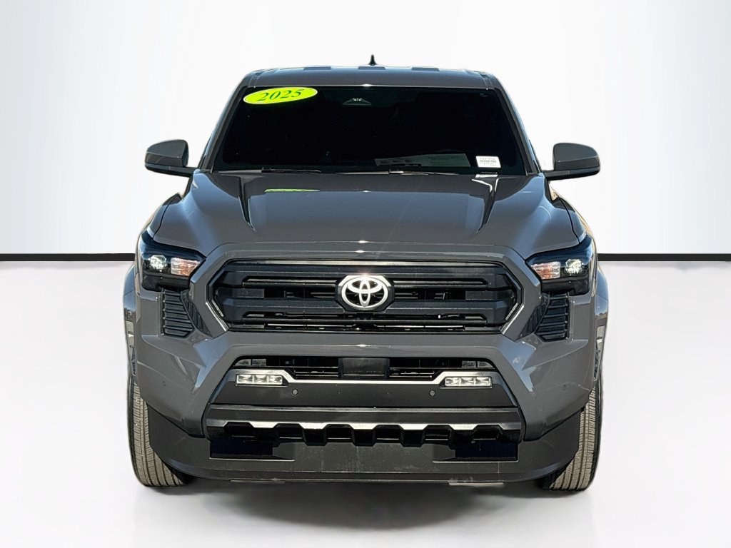 Used 2025 Toyota Tacoma SR5 AWD/4WD image 2