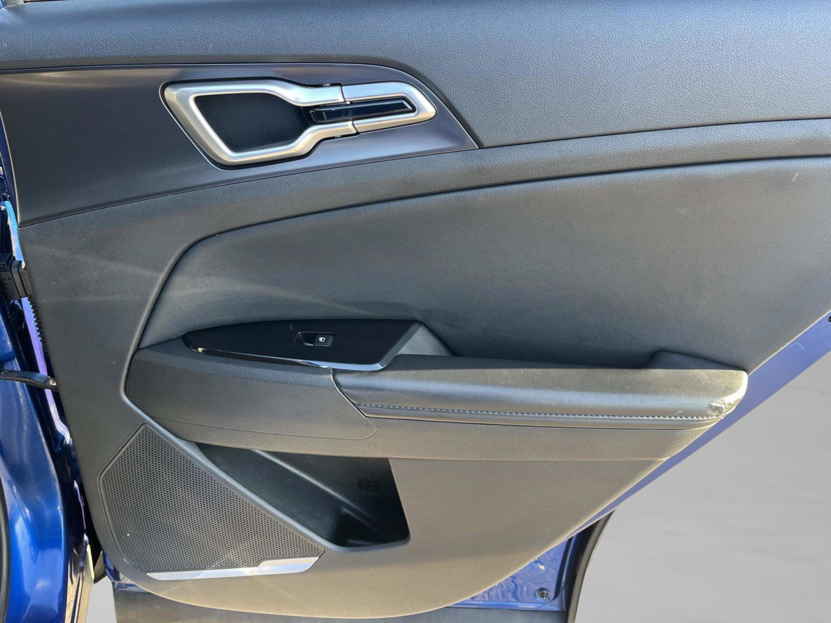 Used 2023 Kia Sportage EX image 23