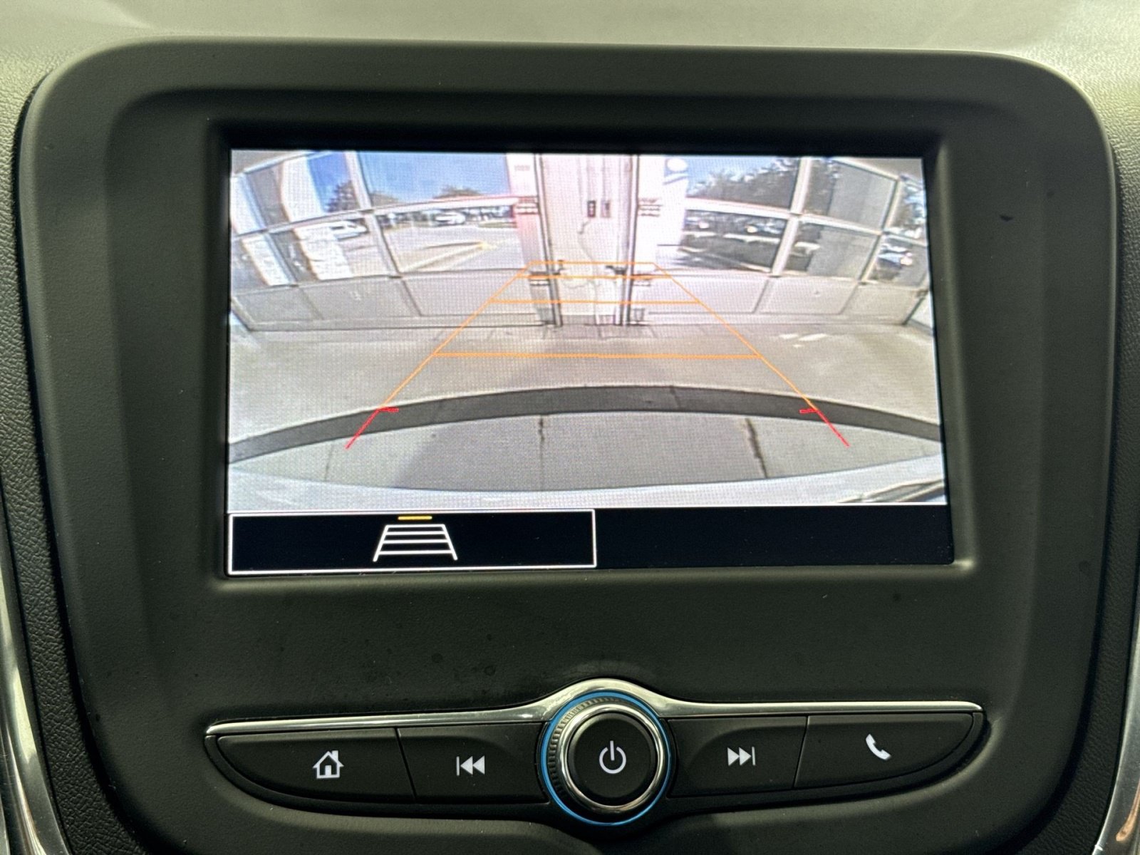 Used 2023 Chevrolet Equinox LS w/ LS Convenience Package FWD image 20