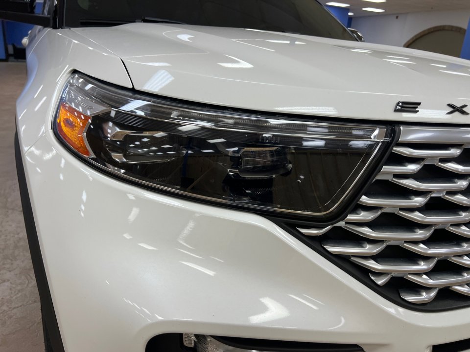 Used 2020 Ford Explorer Platinum image 28