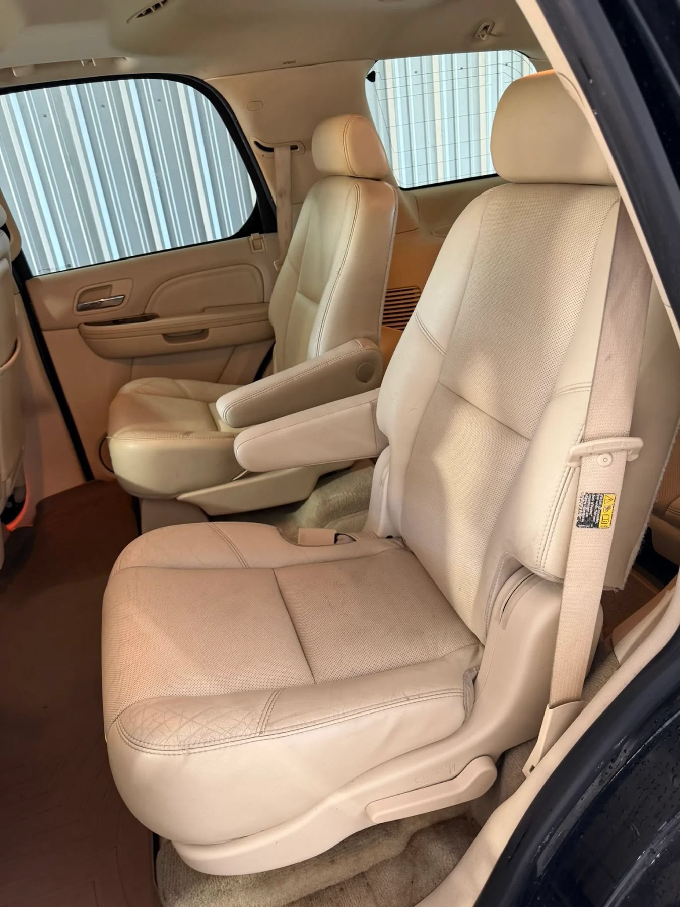Used 2007 Cadillac Escalade AWD w/ Information Package image 16