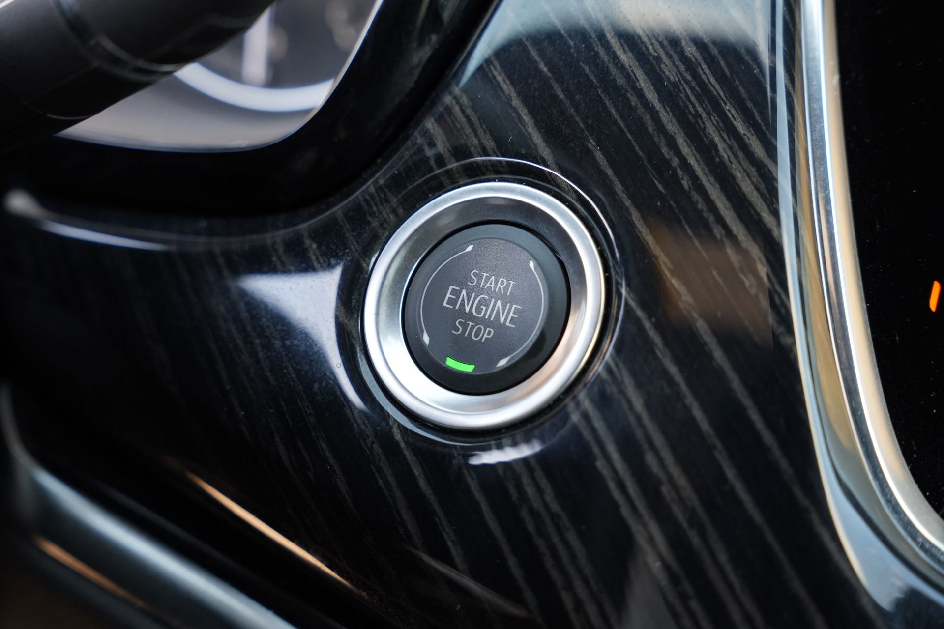 Certified 2025 Cadillac XT6 Premium Luxury image 15