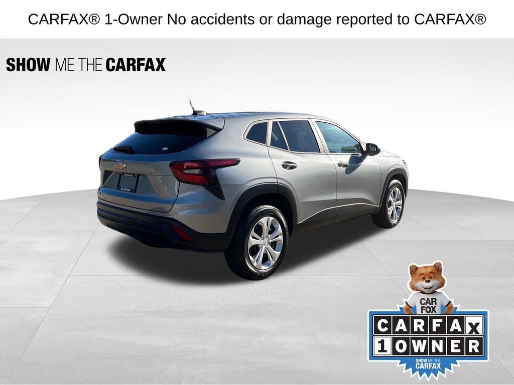 Used 2024 Chevrolet Trax LS FWD image 3