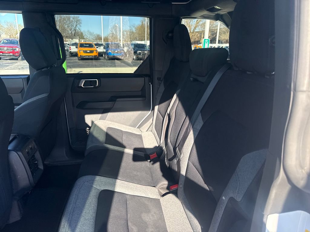 Used 2025 Ford Bronco Big Bend image 14