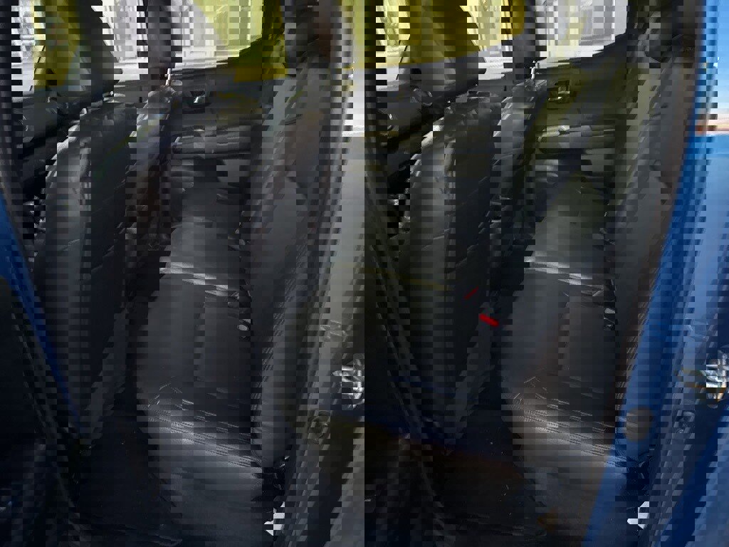 Used 2017 Toyota Tacoma TRD Sport image 8