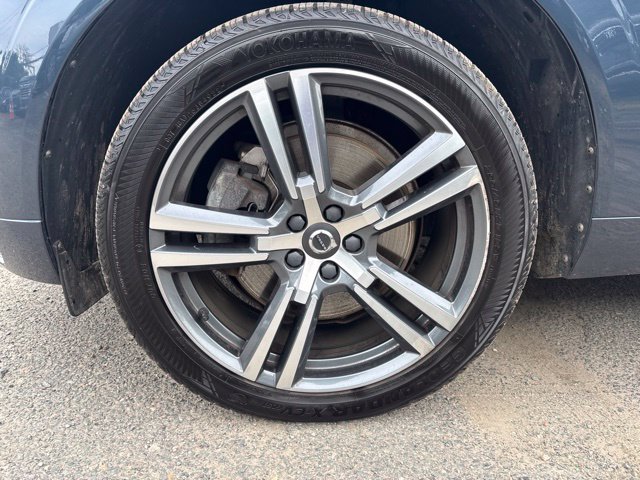 Used 2020 Volvo XC60 T6 Momentum w/ Protection Package Premier AWD/4WD image 34