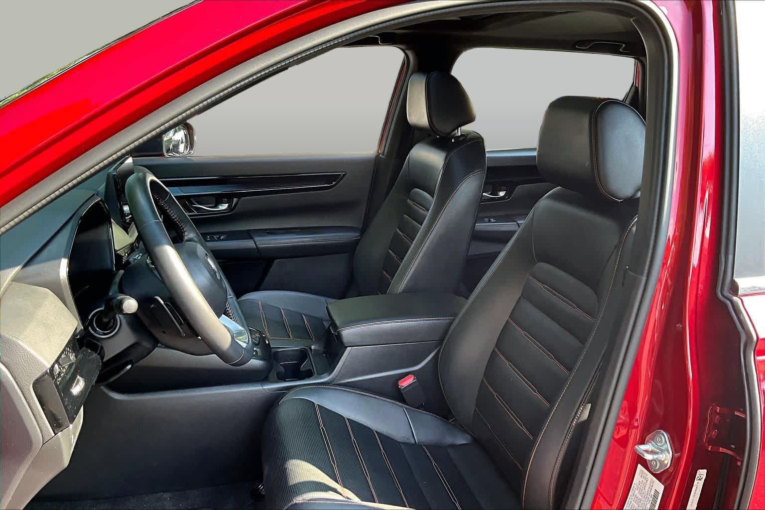 Used 2024 Honda CR-V Sport Touring image 8