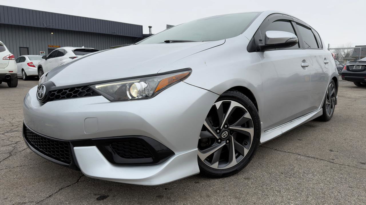 Used 2016 Scion iM image 3