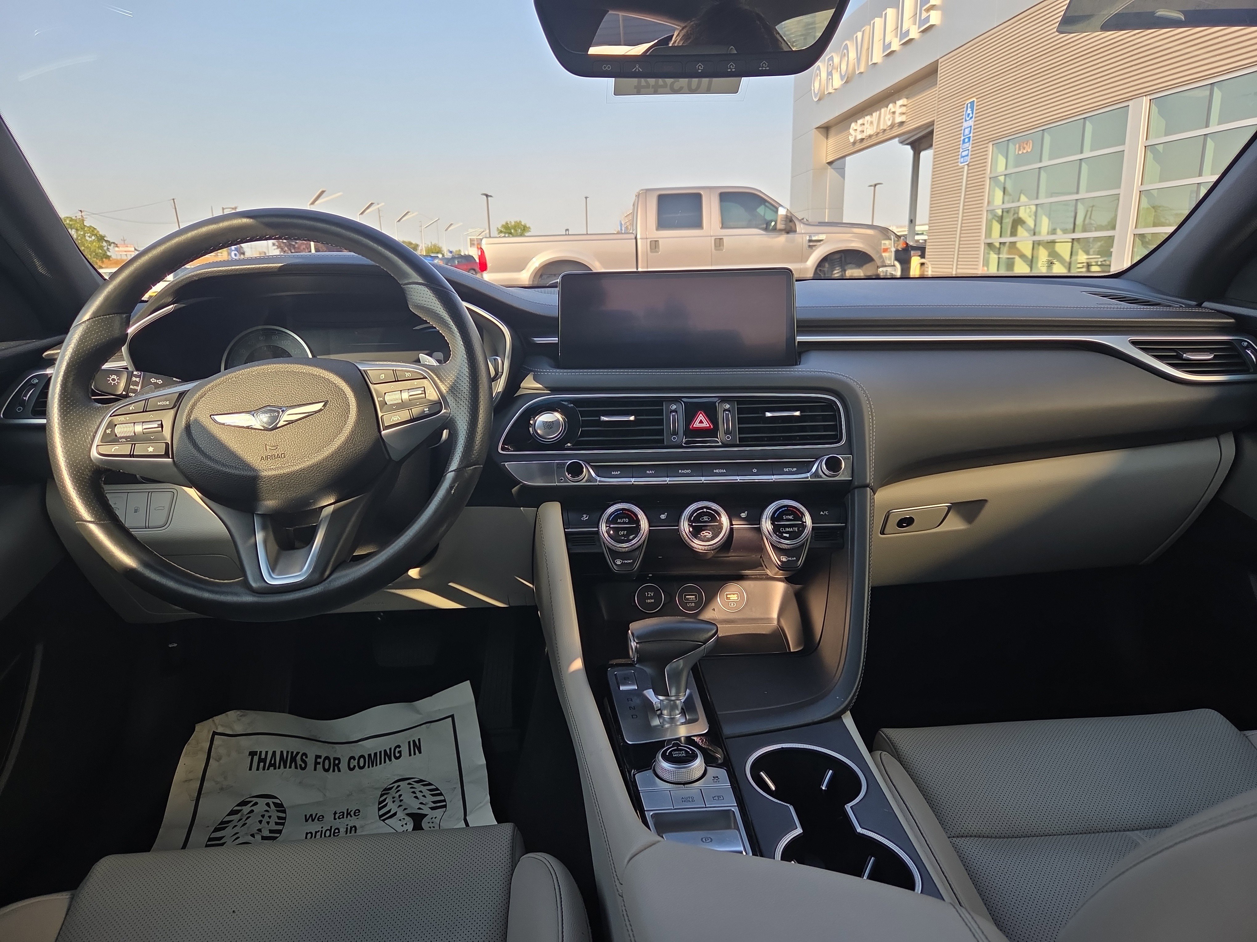 Used 2023 Genesis G70 2.0T image 15