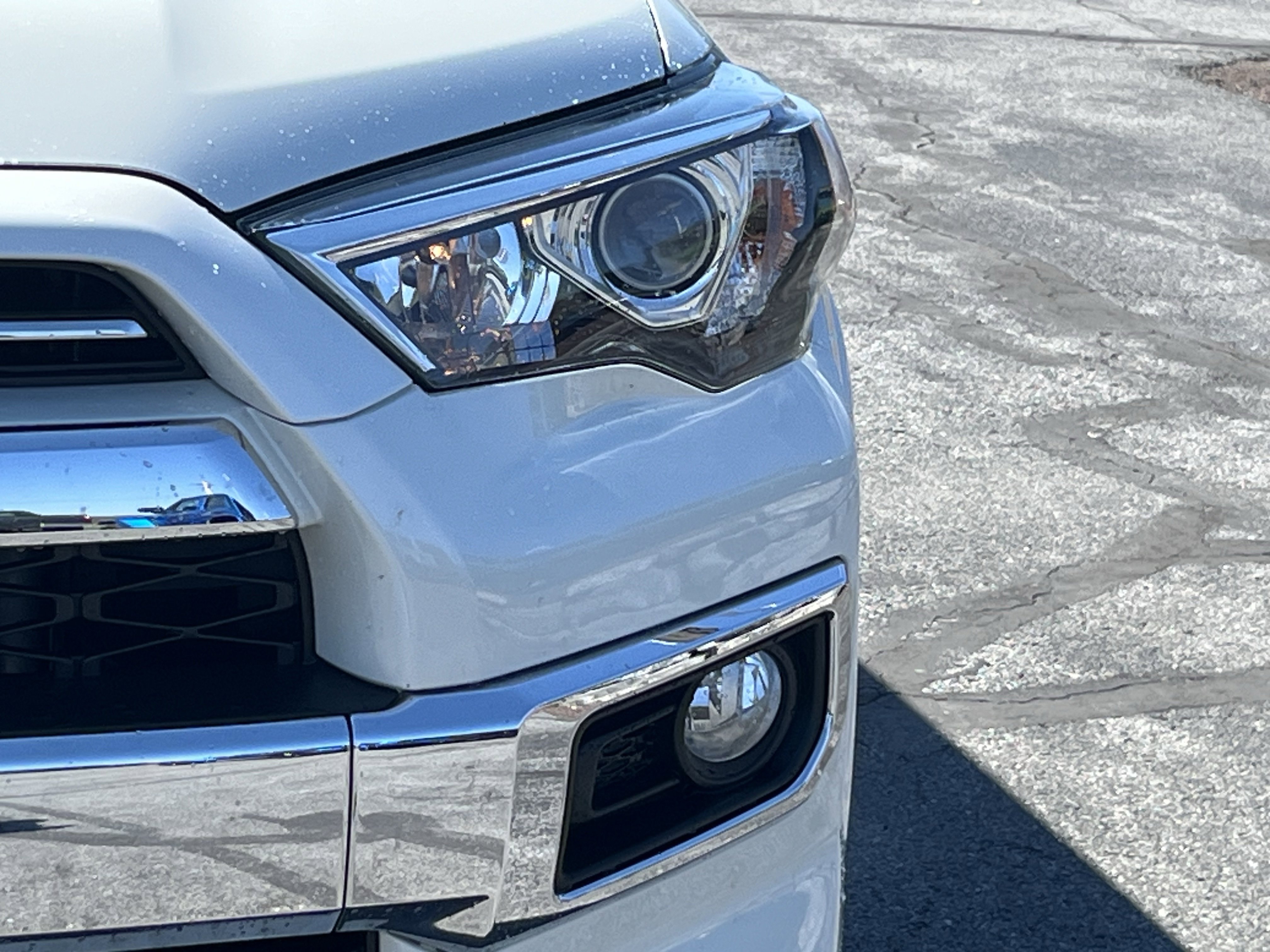Used 2020 Toyota 4Runner Limited AWD/4WD image 10