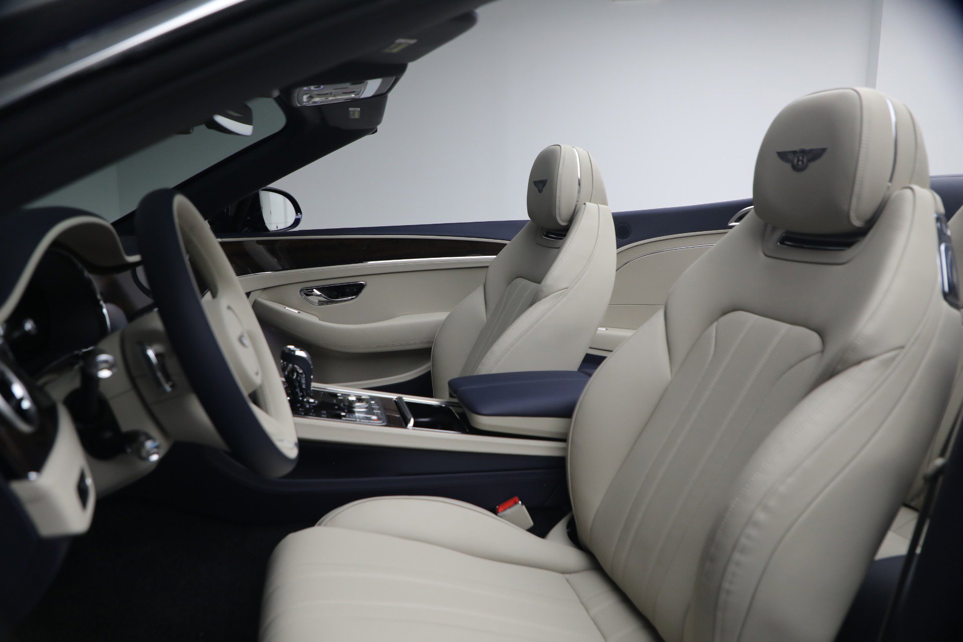 New 2026 Bentley Continental GTC AWD/4WD image 24