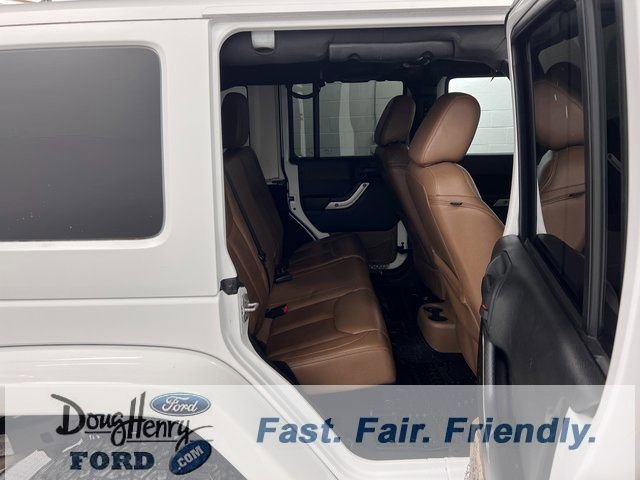 Used 2014 Jeep Wrangler Unlimited Sahara w/ Dual Top Group image 35