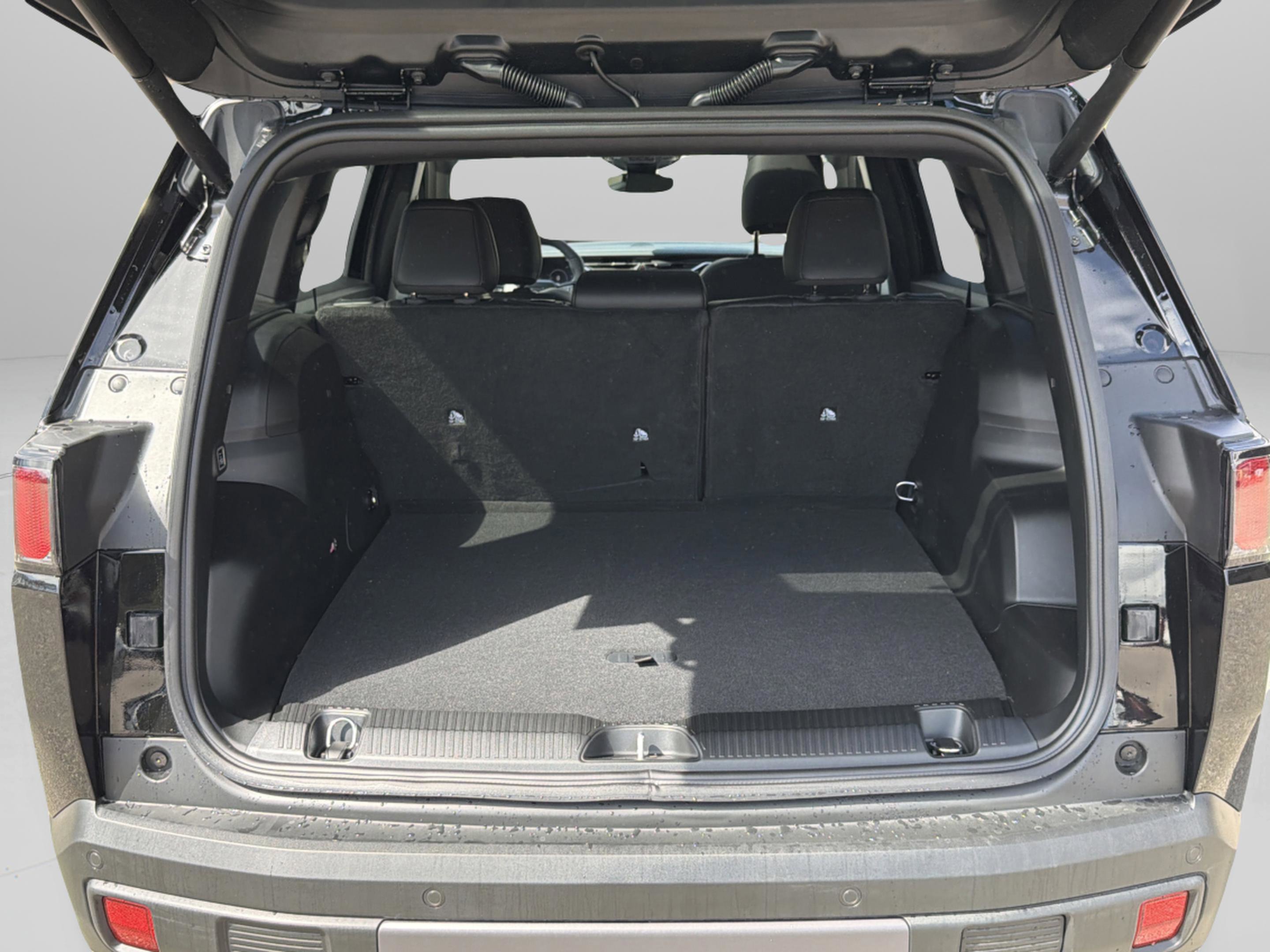 New 2026 Jeep Cherokee Limited image 24