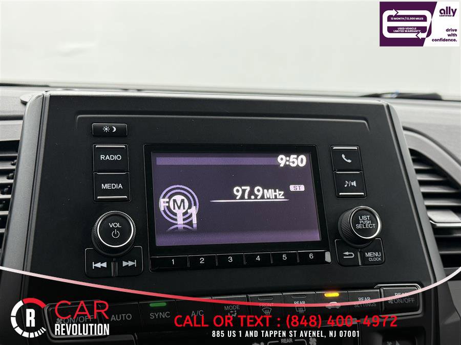 Used 2018 Honda Odyssey LX image 14