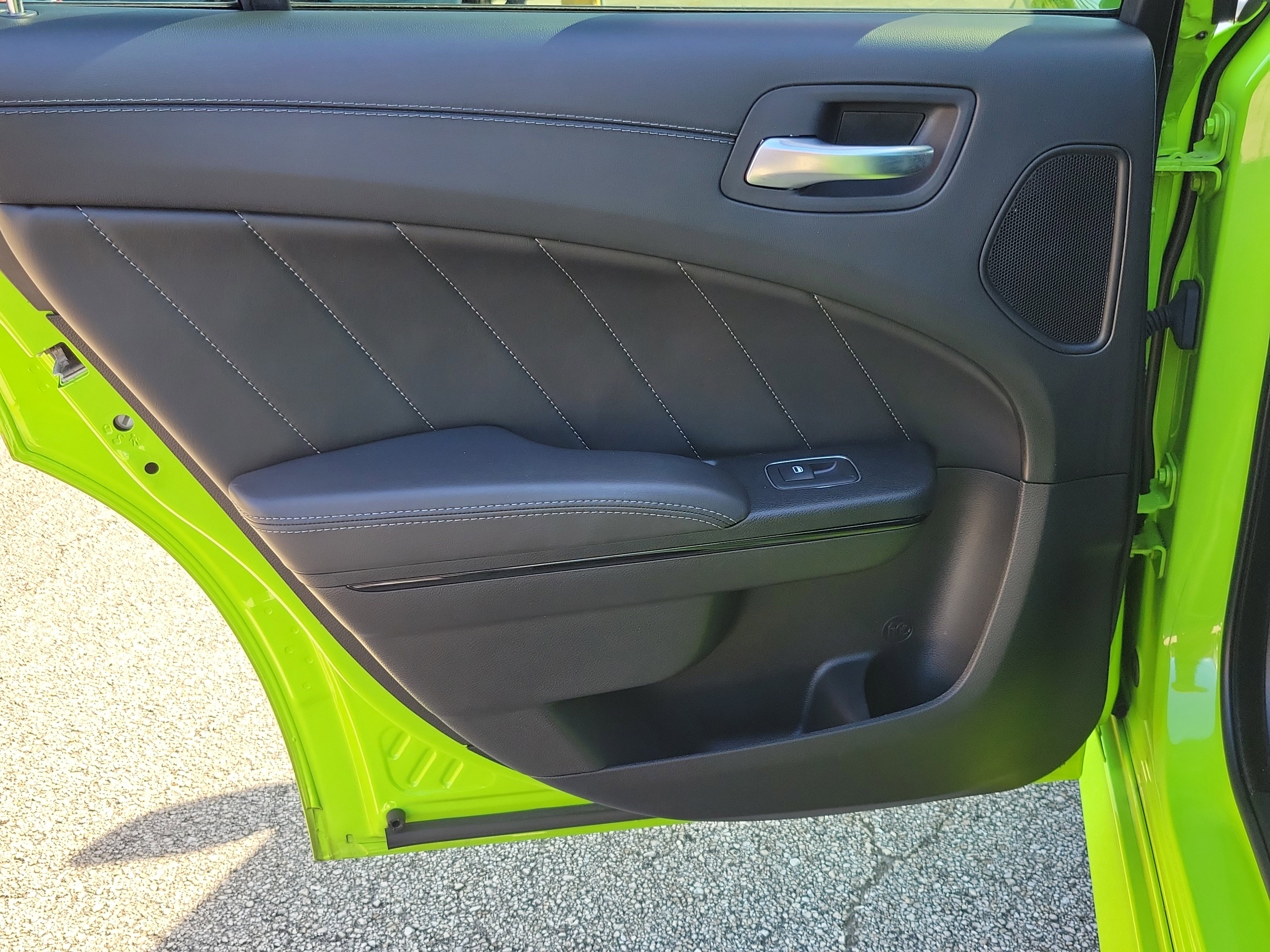 Used 2023 Dodge Charger R/T w/ Plus Group image 10