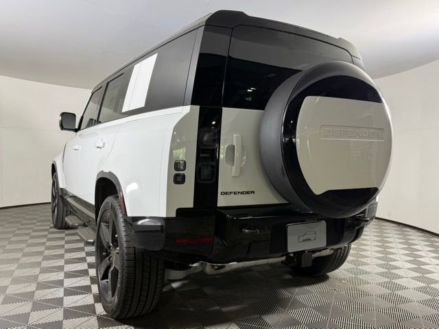 New 2026 Land Rover Defender 110 X-Dynamic SE AWD/4WD image 4