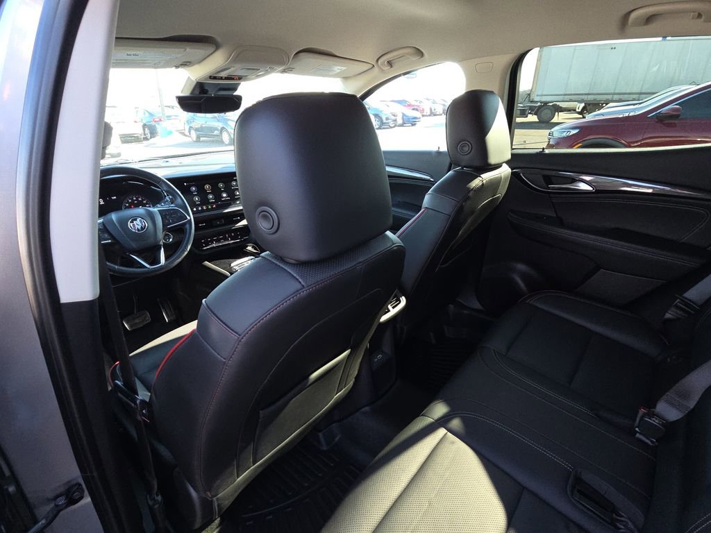 Used 2022 Buick Envision Essence w/ Technology Package II image 27