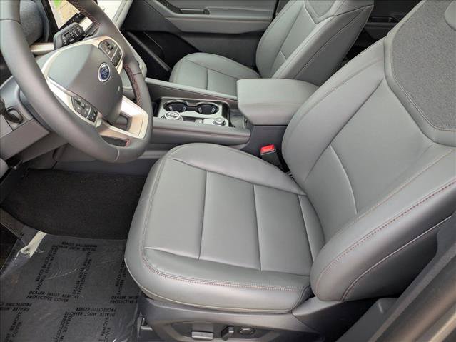 New 2026 Ford Explorer Active w/ Active Comfort Package AWD/4WD image 4