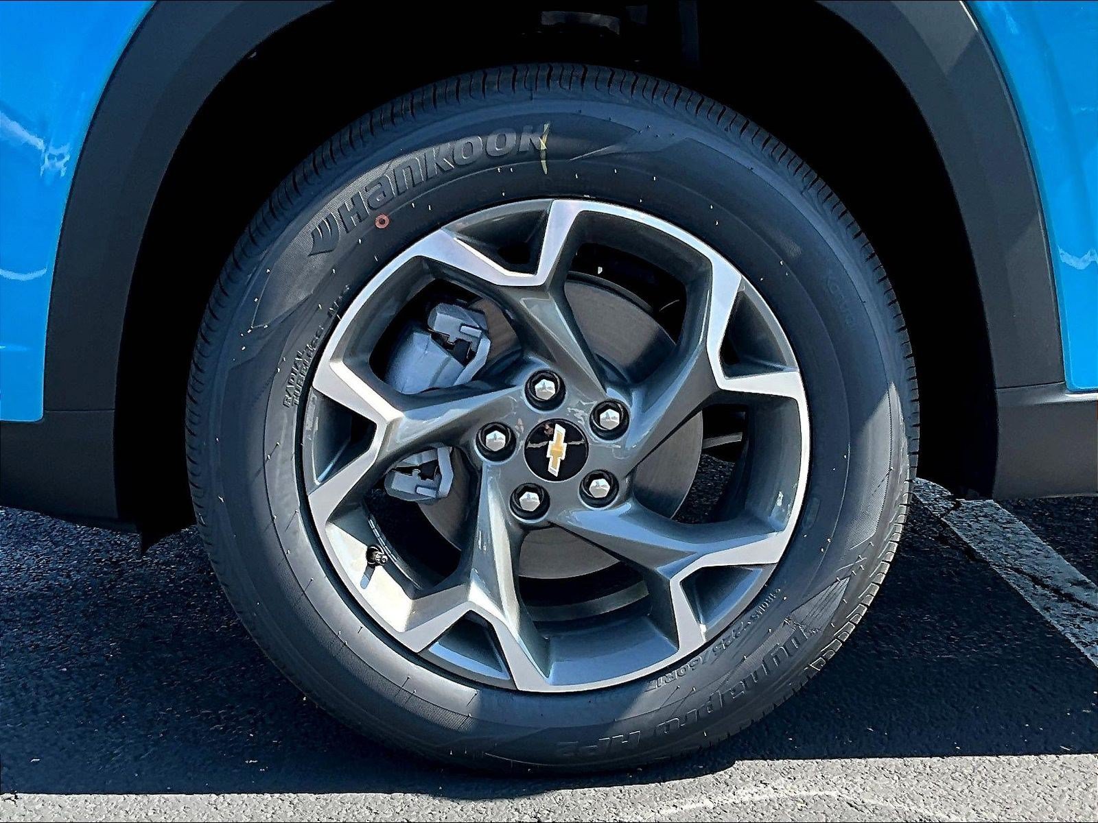 New 2026 Chevrolet Trax LT w/ Driver Confidence Package FWD image 23