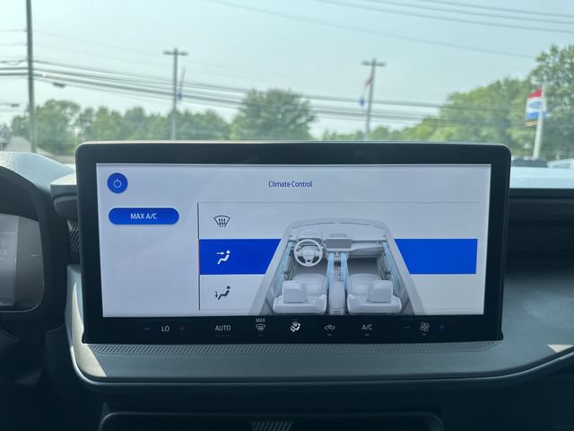 Used 2026 Ford Maverick Lobo AWD/4WD image 18