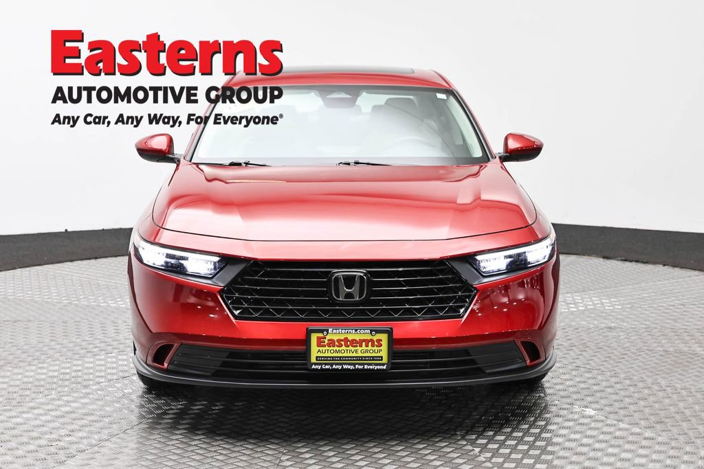 Used 2023 Honda Accord EX image 2