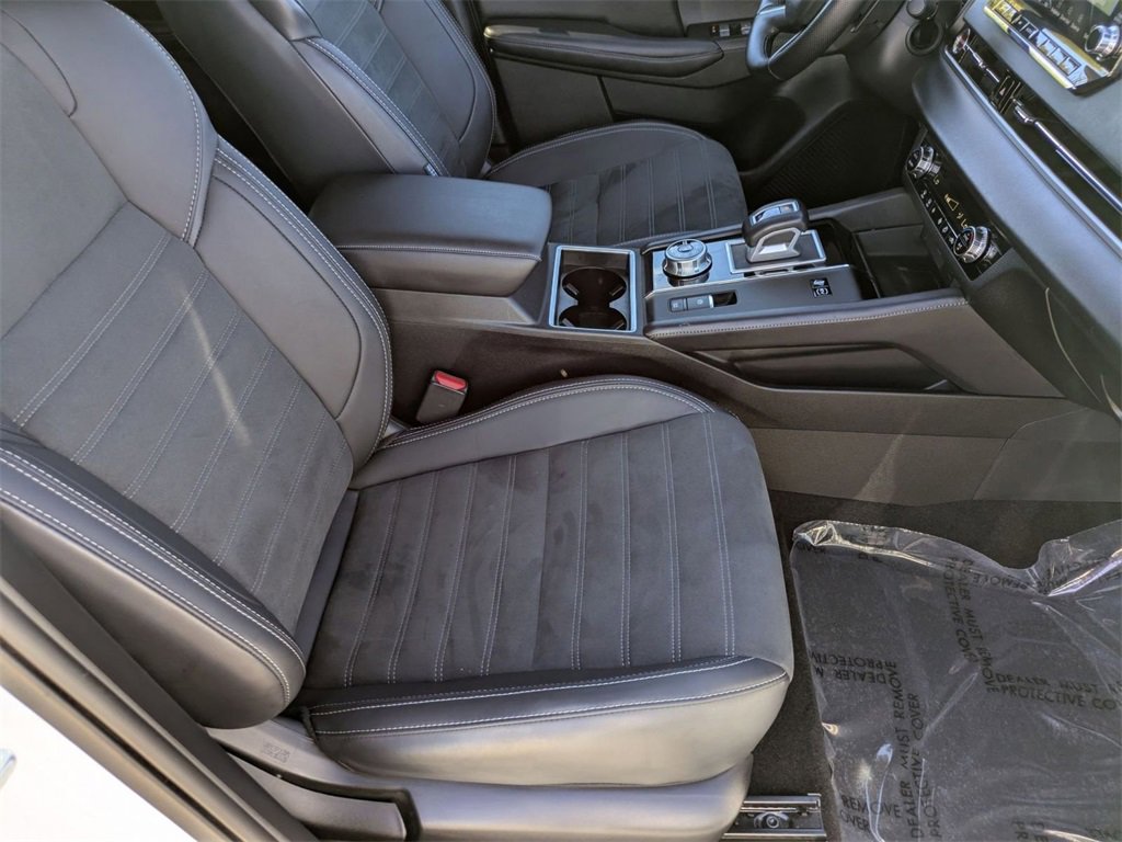 Used 2024 Mitsubishi Outlander Ralliart image 32