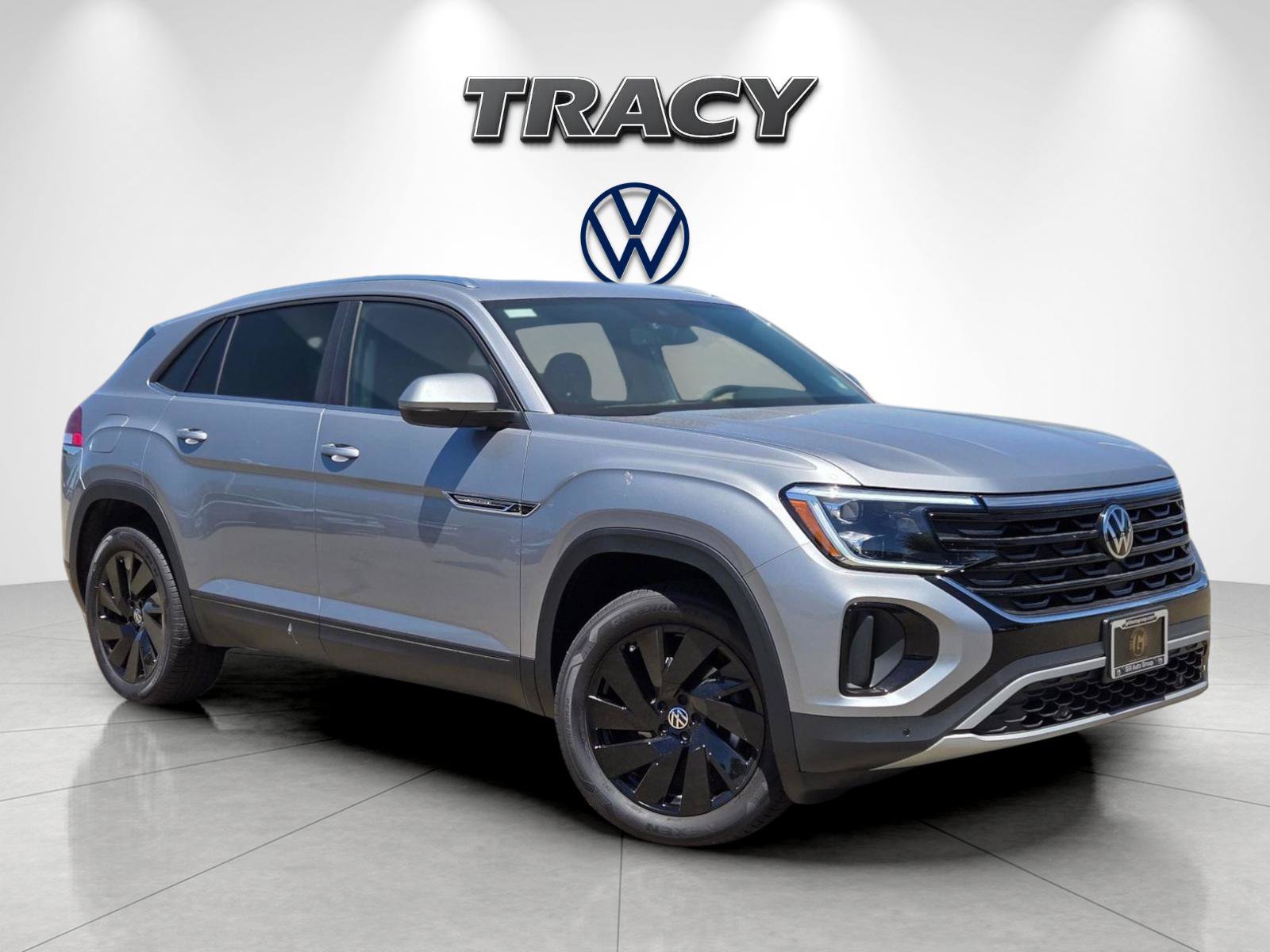 New 2026 Volkswagen Atlas Cross Sport SE FWD image 2