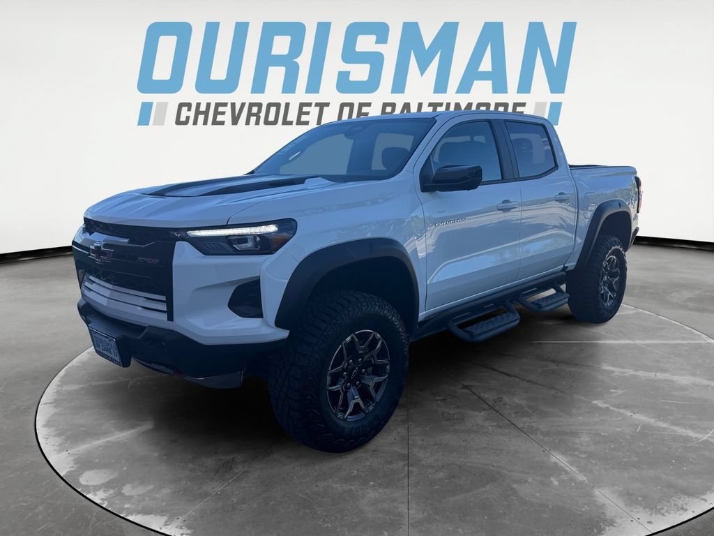 New 2026 Chevrolet Colorado ZR2 w/ Technology Package AWD/4WD image 2