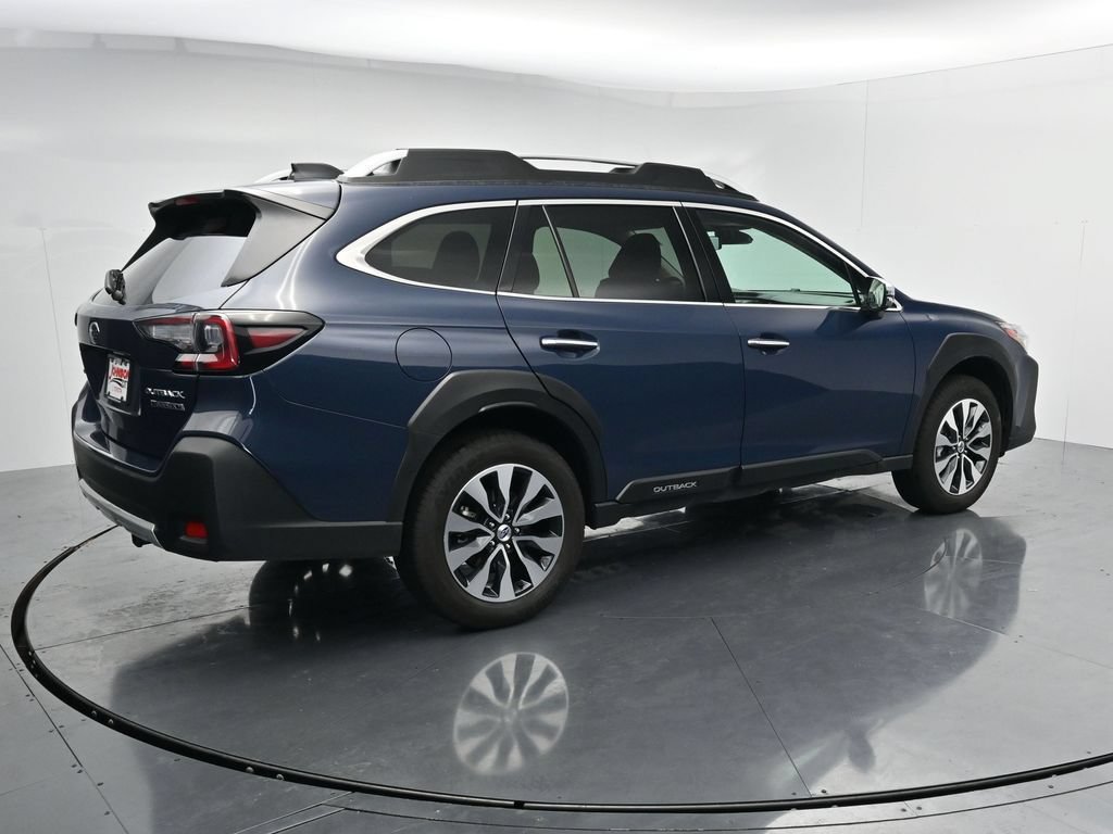 Used 2024 Subaru Outback Touring XT AWD/4WD image 8