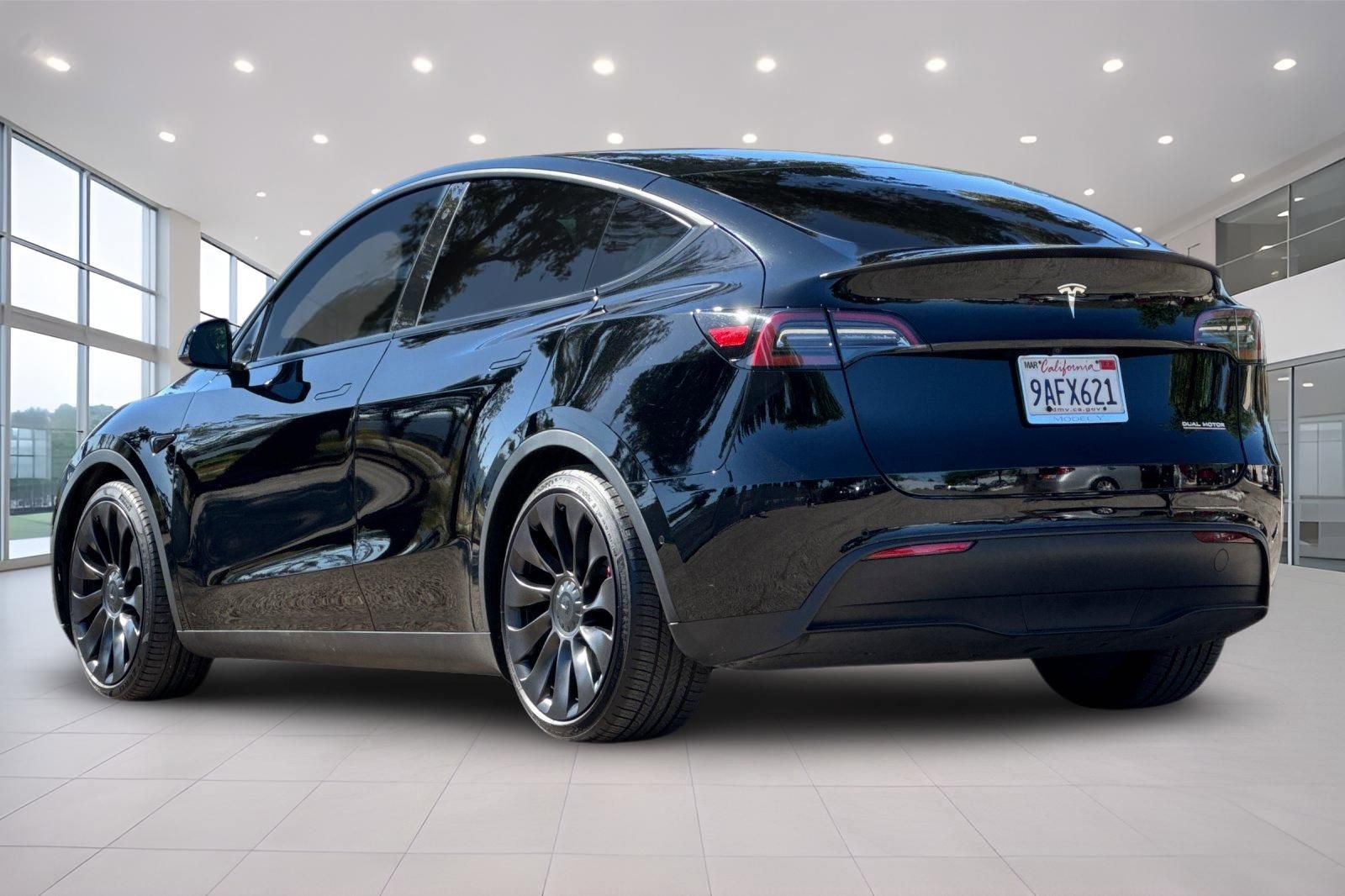 Used 2022 Tesla Model Y Performance image 6