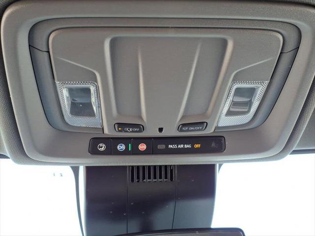 Used 2023 Chevrolet Silverado 1500 Custom w/ LPO, Dark Essentials Package AWD/4WD image 19