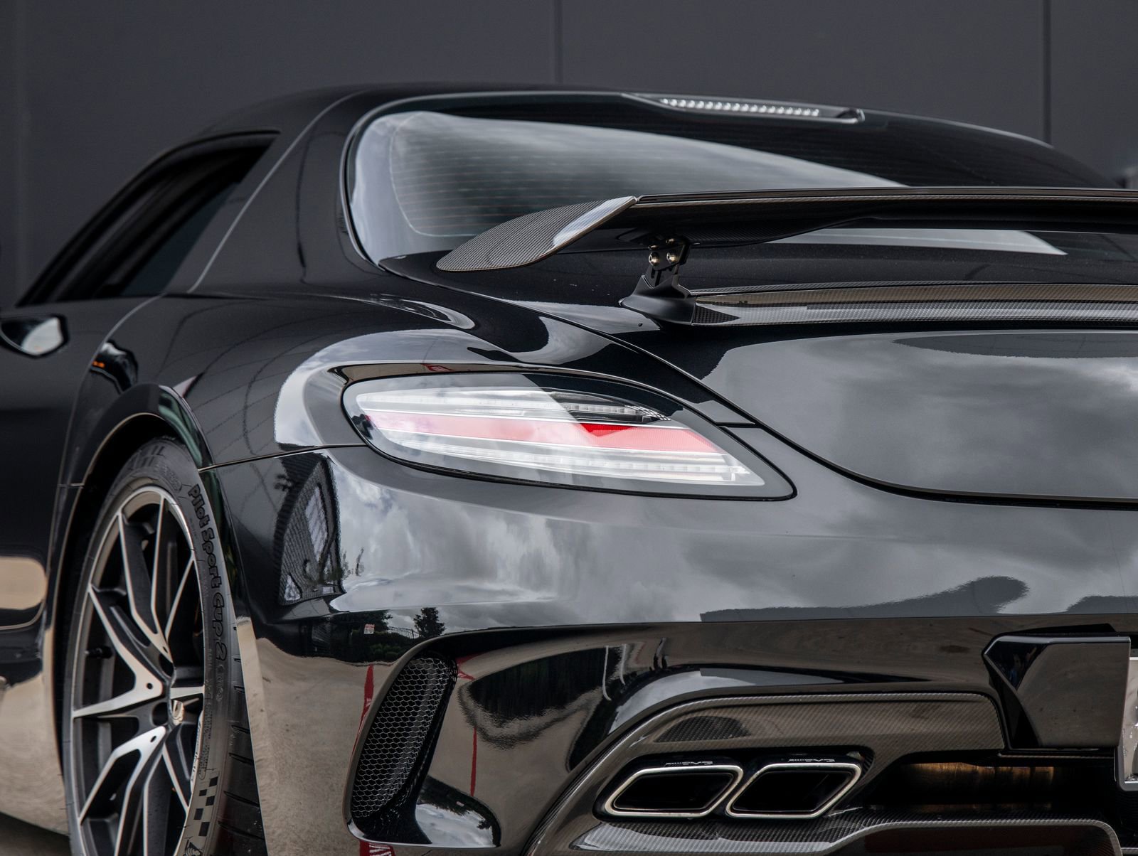 Used 2014 Mercedes-Benz SLS AMG Black Series image 12