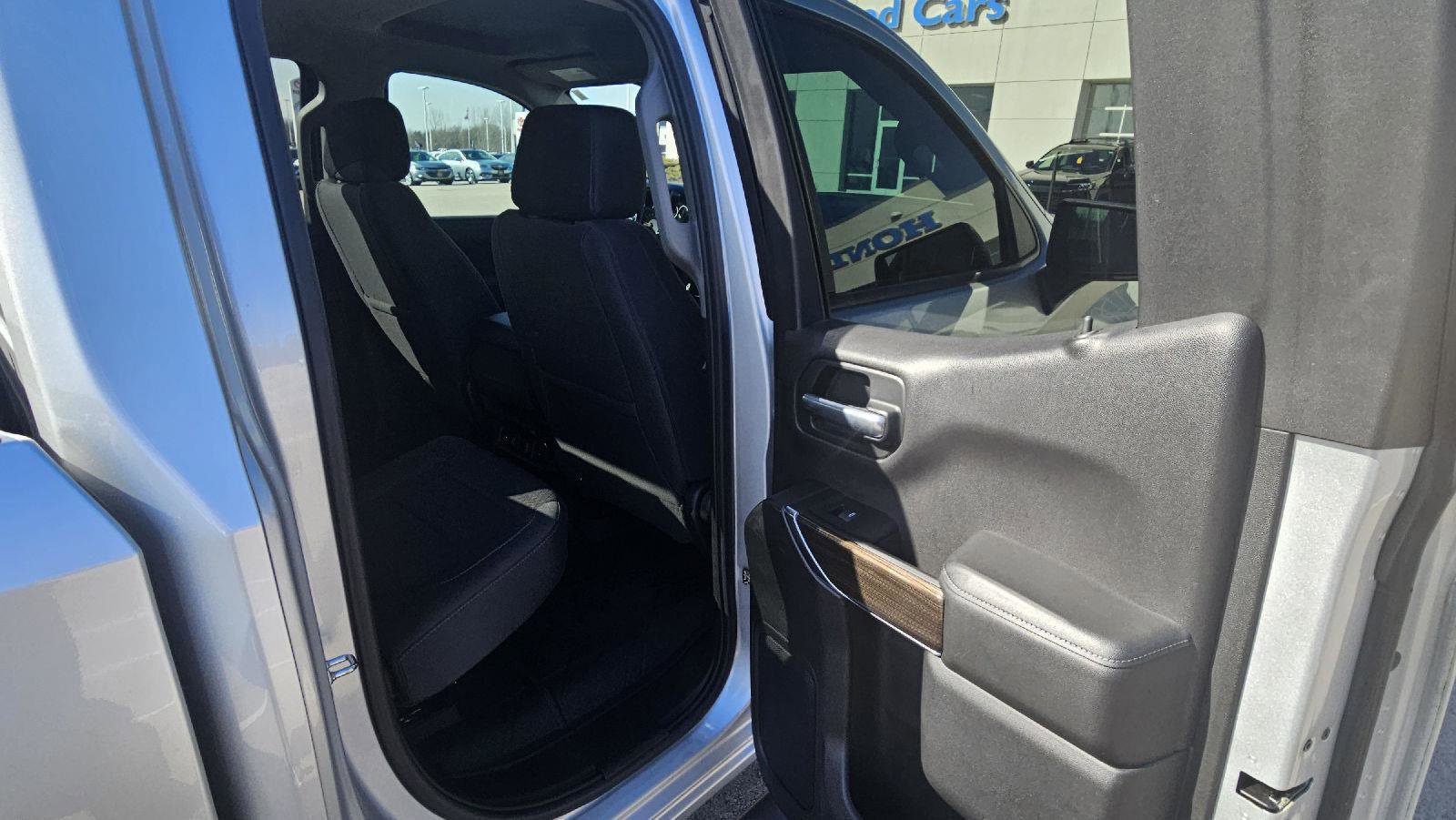 Used 2019 Chevrolet Silverado 1500 RST image 10