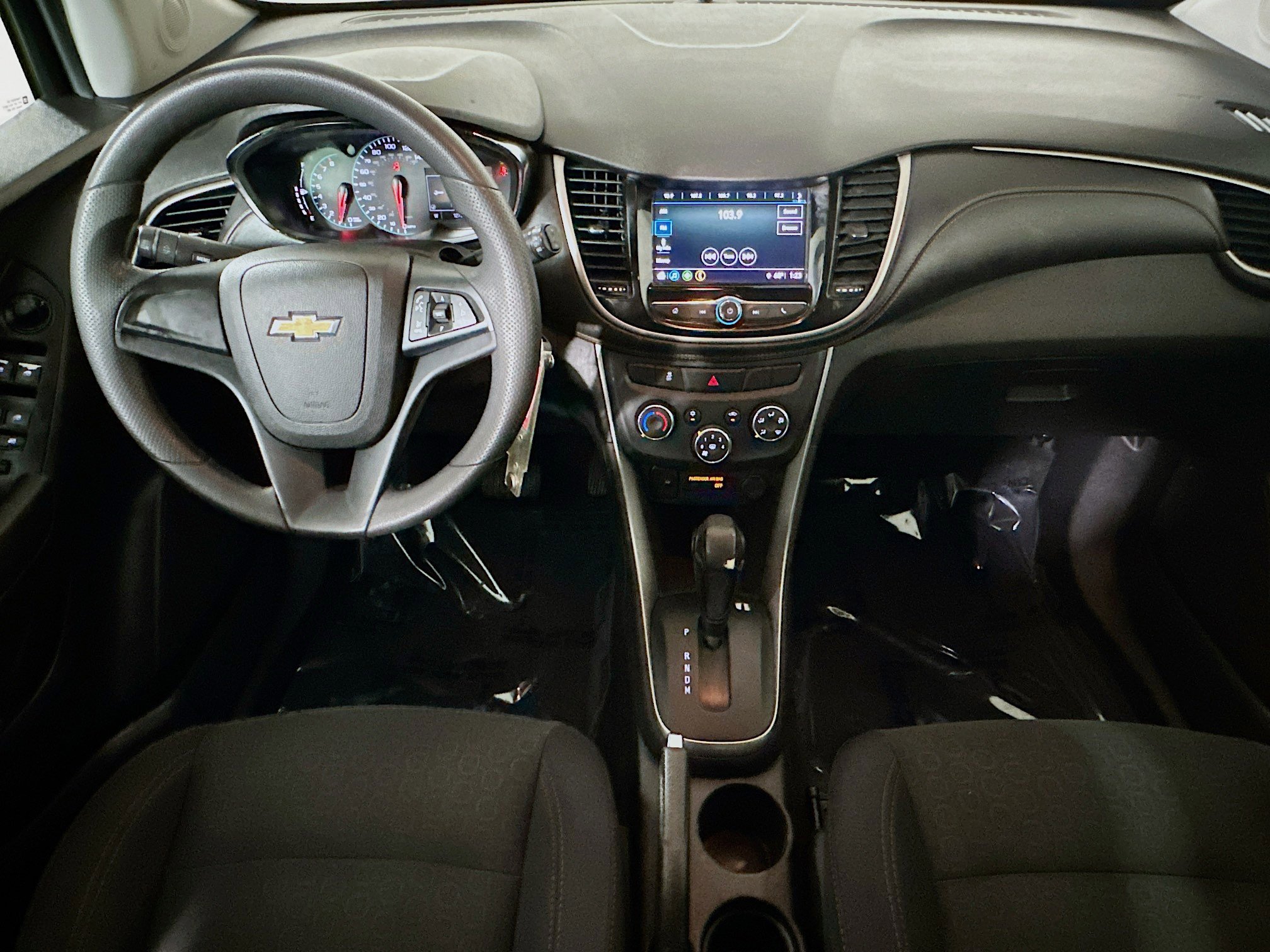 Used 2018 Chevrolet Trax LS FWD image 25