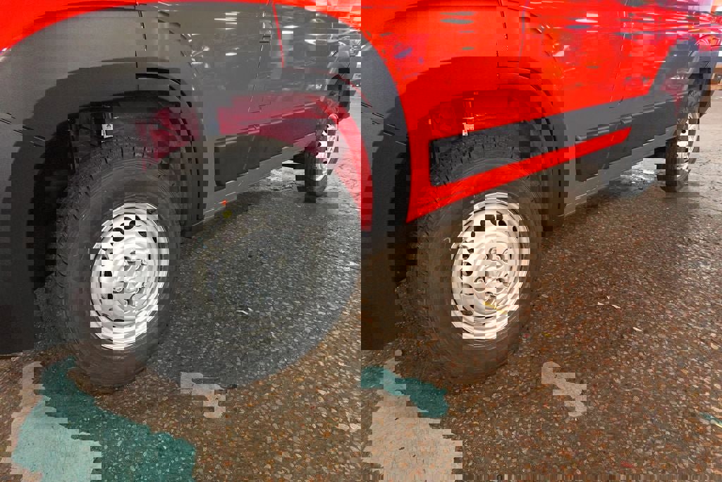 New 2026 RAM ProMaster 1500 w/ Convenience Group image 26