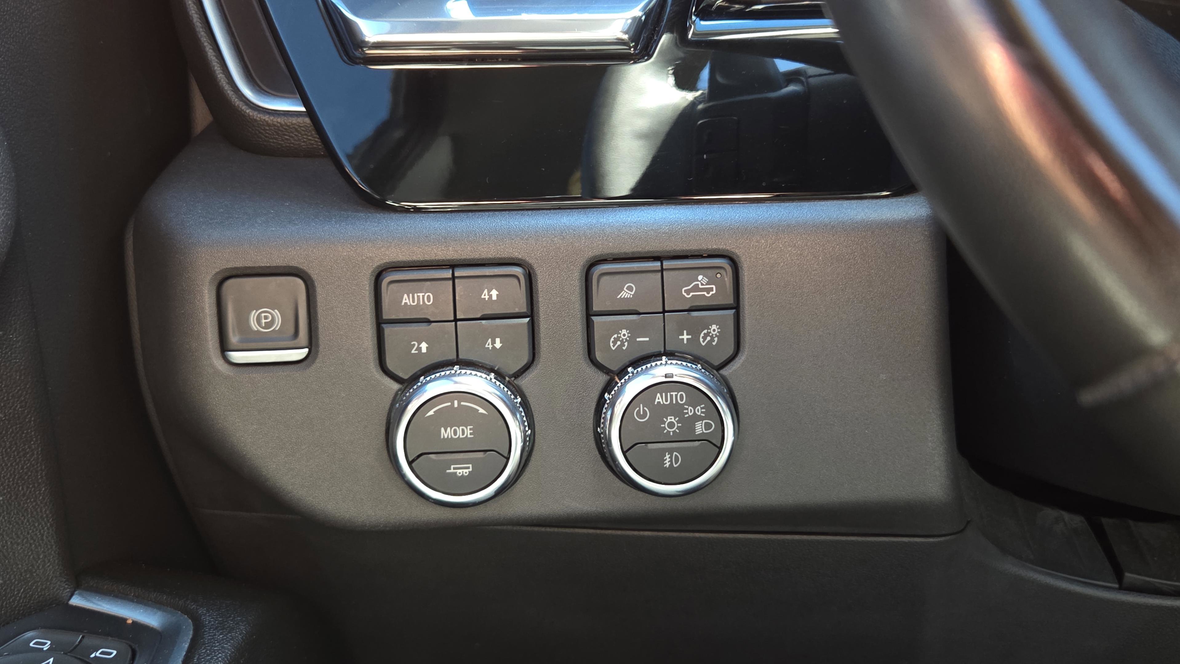 Used 2023 GMC Sierra 1500 SLT w/ SLT Premium Package image 28