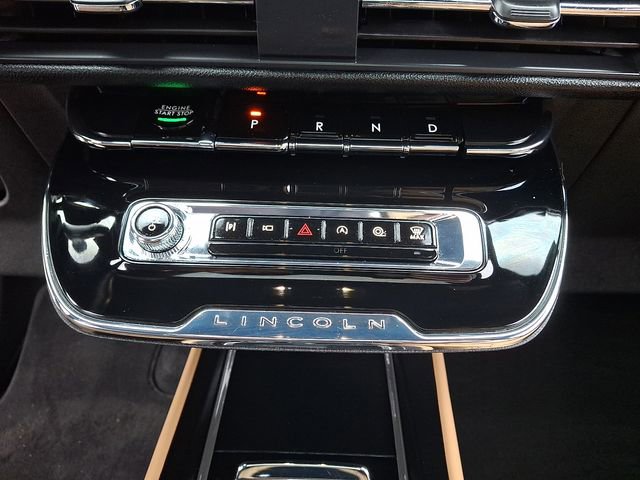 Used 2023 Lincoln Corsair Reserve w/ Equipment Group 201A image 15