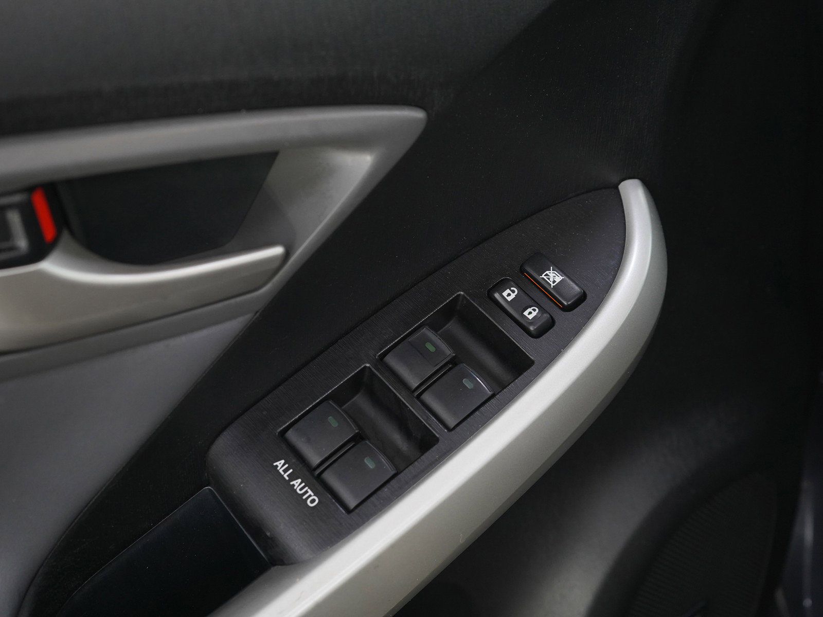 Used 2013 Toyota Prius Four FWD image 19