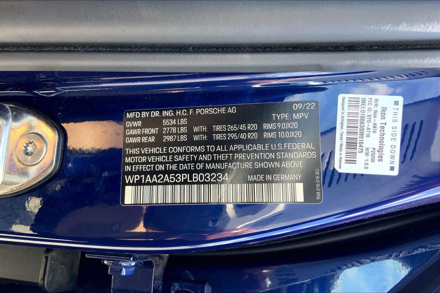 Used 2023 Porsche Macan Turbo AWD/4WD image 51