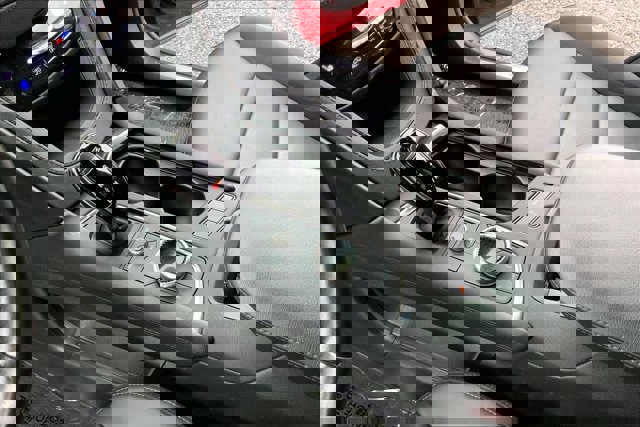 Used 2024 Cadillac XT5 Premium Luxury image 17