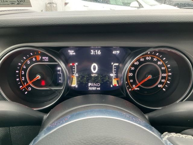 Used 2020 Jeep Gladiator Overland image 12