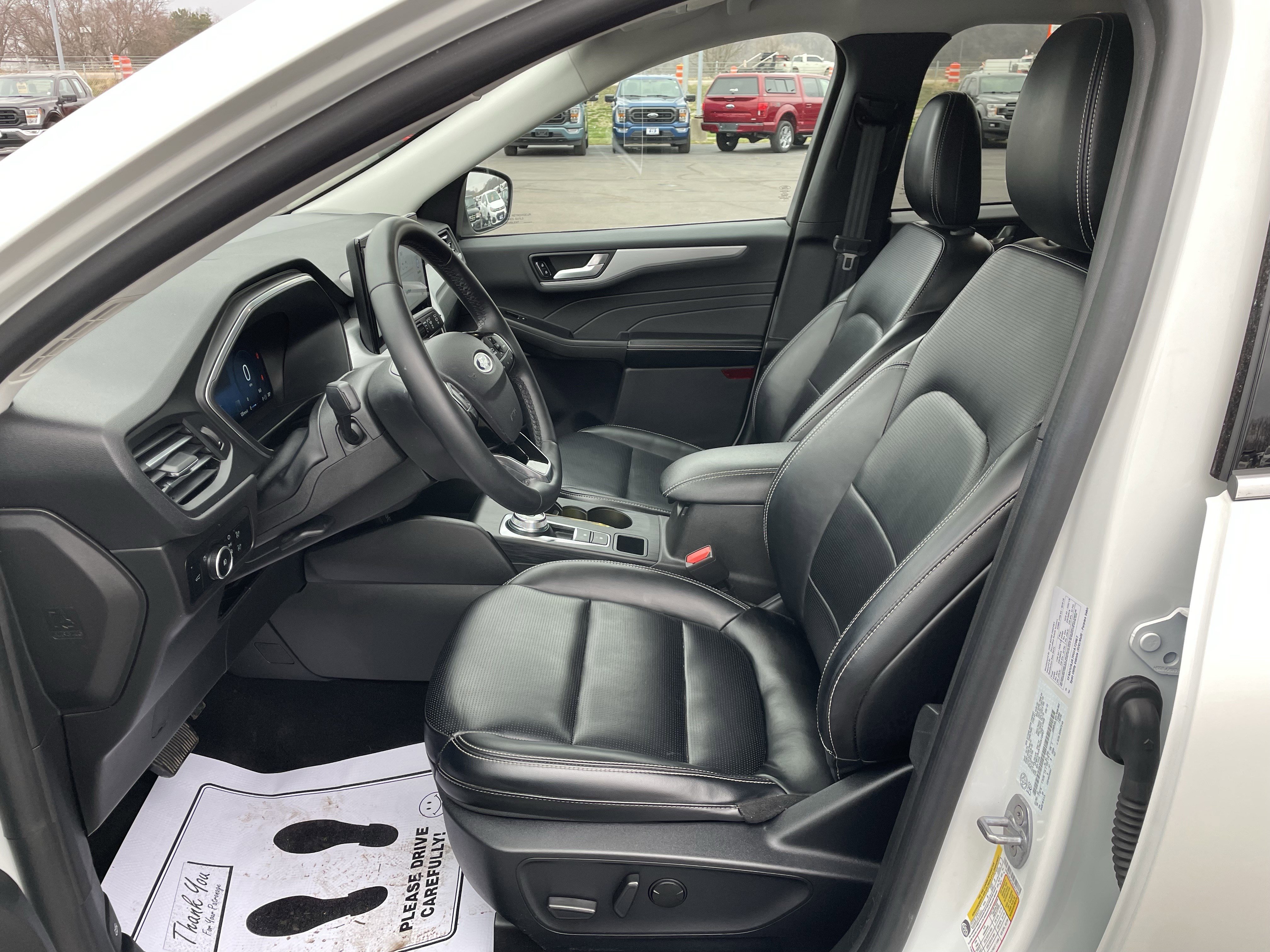 Used 2024 Ford Escape Platinum image 14