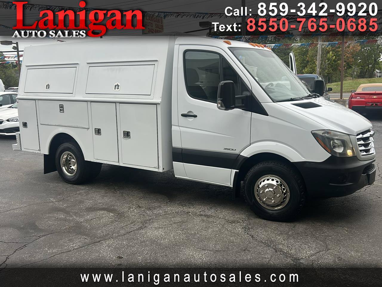 Used 2016 Freightliner Sprinter 3500 w/ Driver Comfort Package RWD image 1
