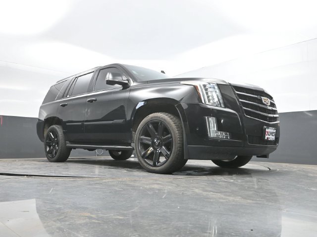 Used 2017 Cadillac Escalade Luxury AWD/4WD image 49