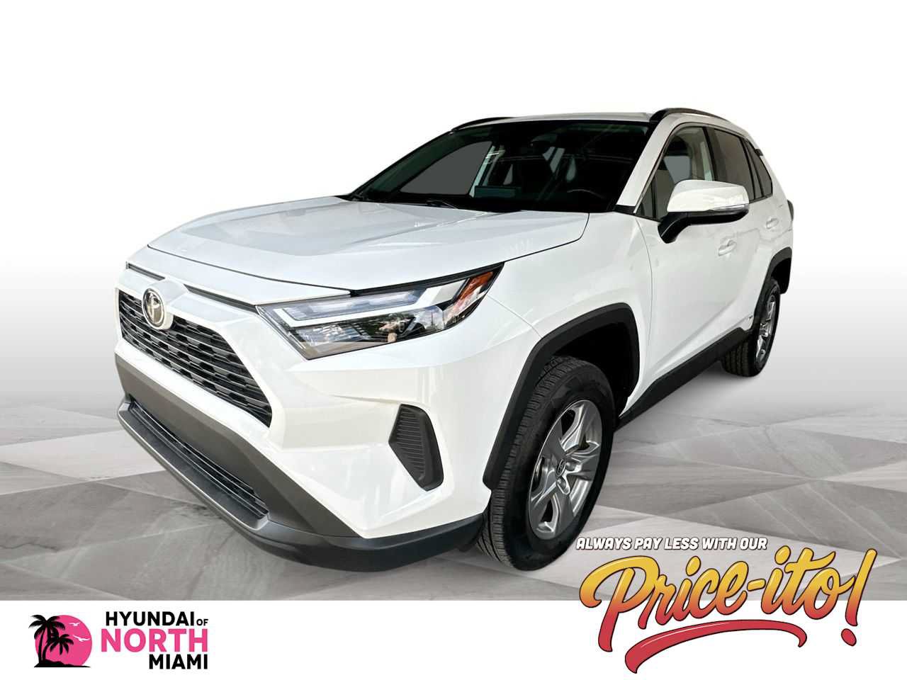 Used 2025 Toyota RAV4 LE AWD/4WD image 1