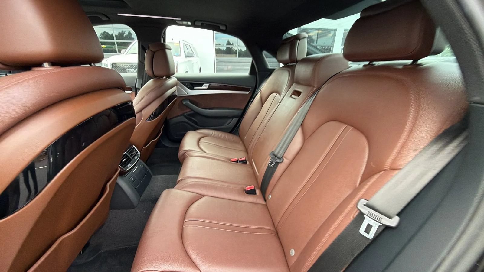 Used 2013 Audi A8 3.0T w/ Convenience Pkg AWD/4WD image 36