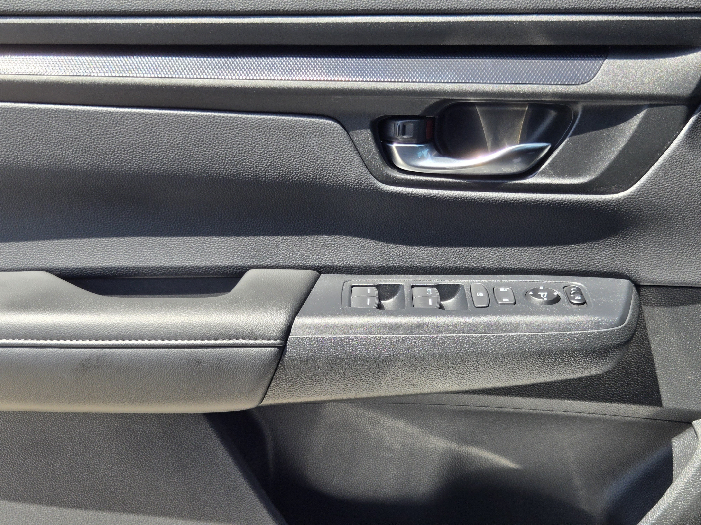 Certified 2025 Honda CR-V LX image 20