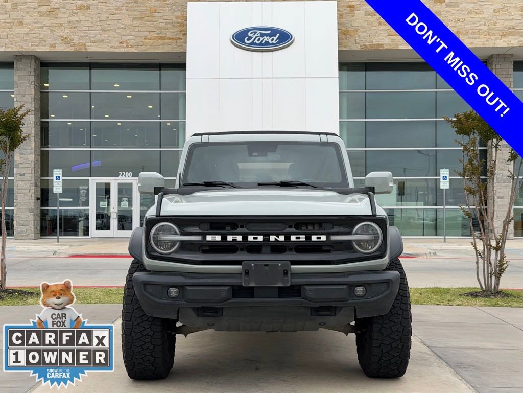 Used 2023 Ford Bronco Outer Banks image 2